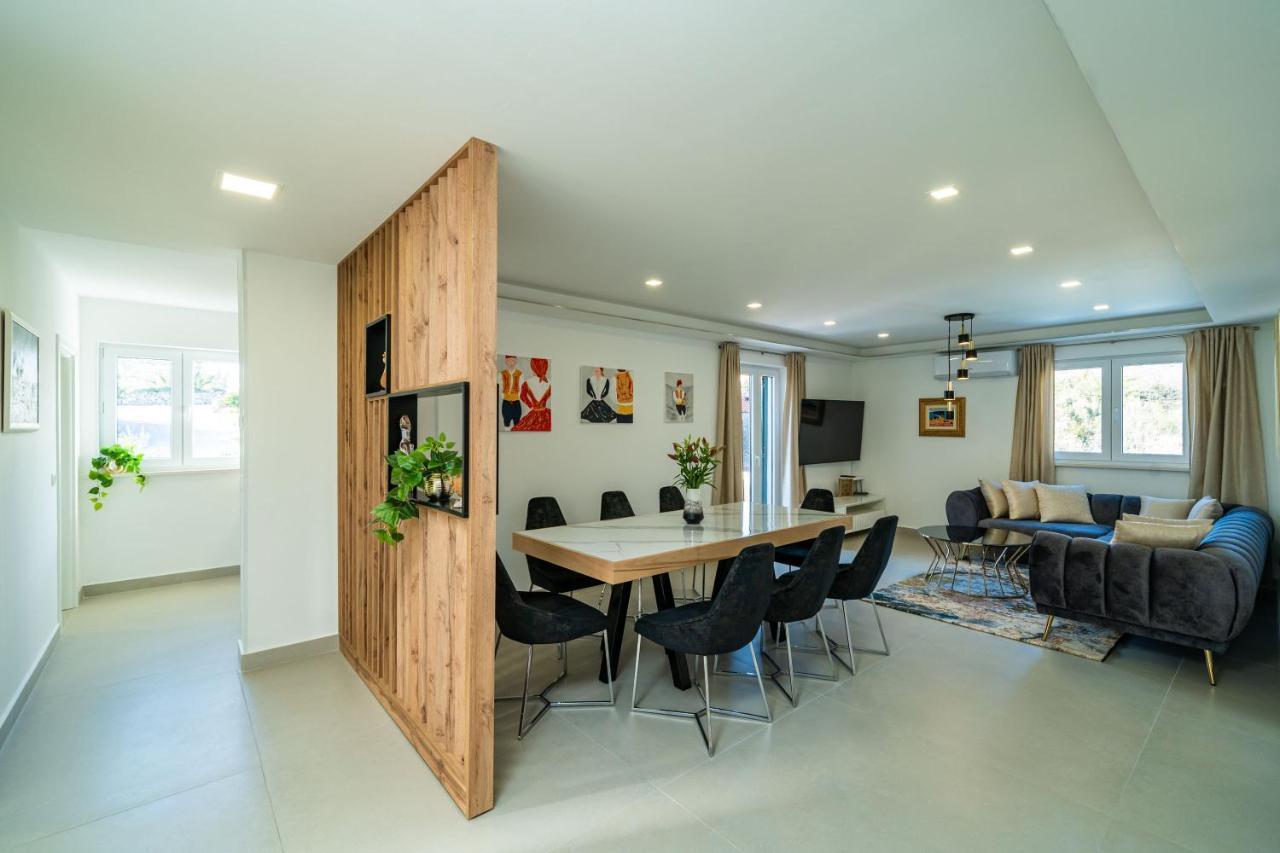 Villa Petmat - With Private Pool And 6 Bedrooms Дубровник Екстериор снимка